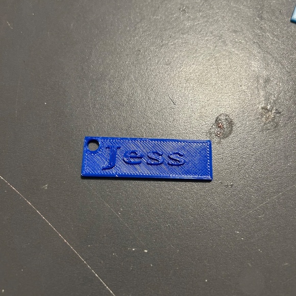 Personalized keychain nameplate - Picture 3 of 6